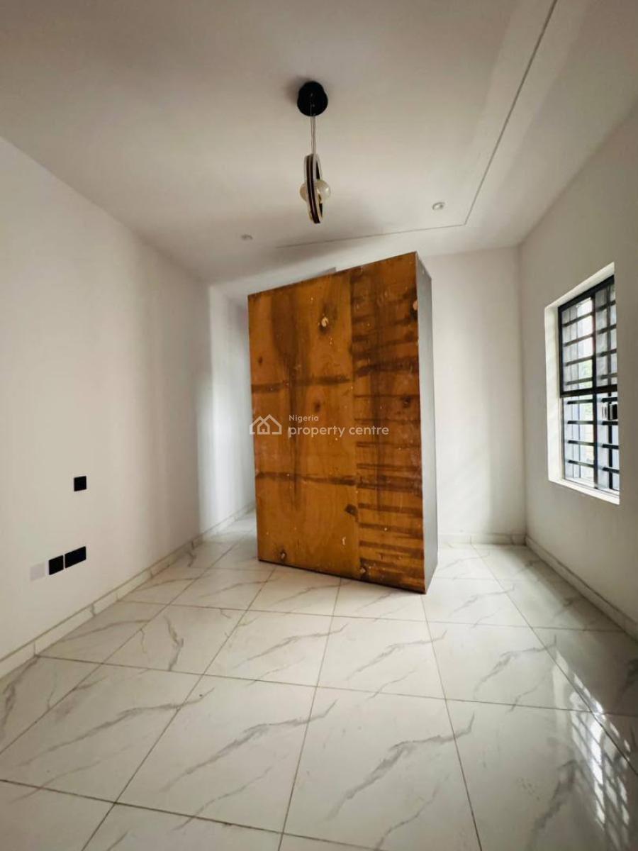 Spaciously Built 4 Bedroom Semi Detached Duplex, Yaba, Lagos, Semi-detached Duplex for Sale