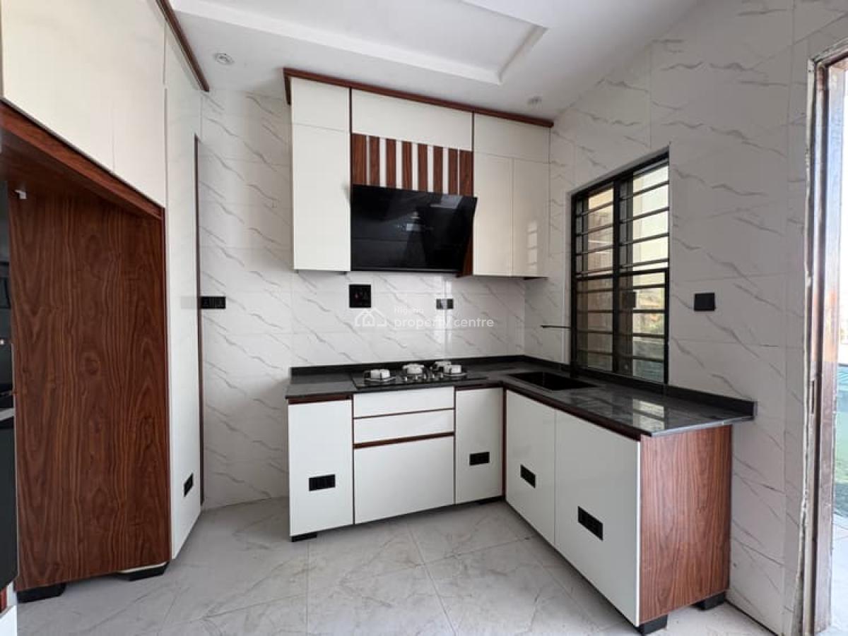 Well Finished 2 Bedroom Apartment, Igbo Efon, Lekki, Lagos, Flat / Apartment for Sale