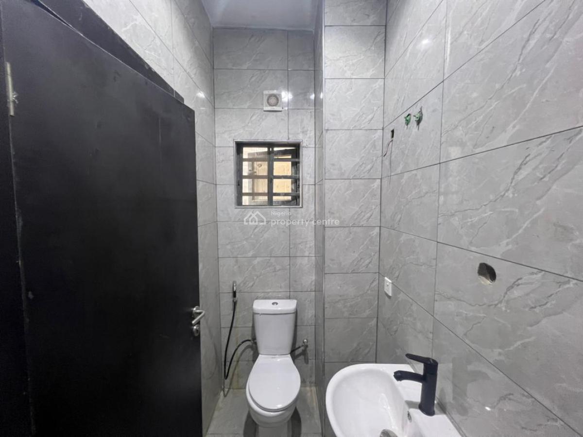2 Bedrooms Apartments and Bq, Ologolo, Lekki, Lagos, Flat / Apartment for Sale