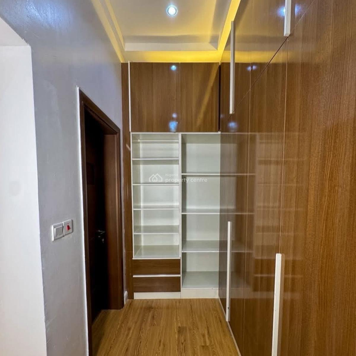 Furnished 3 Bedroom Apartment, Gilmore, Jahi, Abuja, Flat / Apartment for Rent