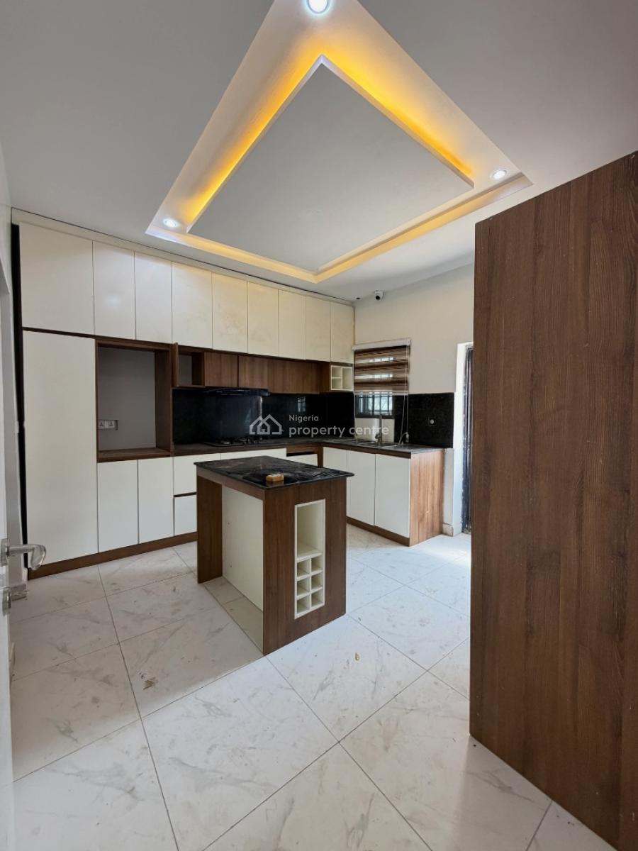 4 Bedrooms Terrace Duplex with Bq, Guzape District, Abuja, Terraced Duplex for Rent