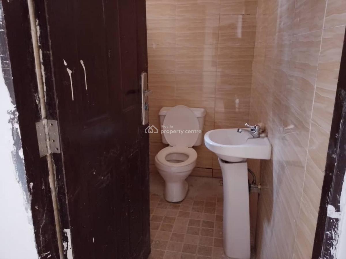 2 Bedroom Flat, By Living Faith, Jahi, Abuja, Flat / Apartment for Rent