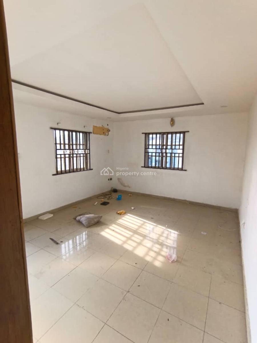 Clean and Very Sharp 1 Bedroom Close to Express, Sangotedo, Ajah, Lagos, Mini Flat (room and Parlour) for Rent