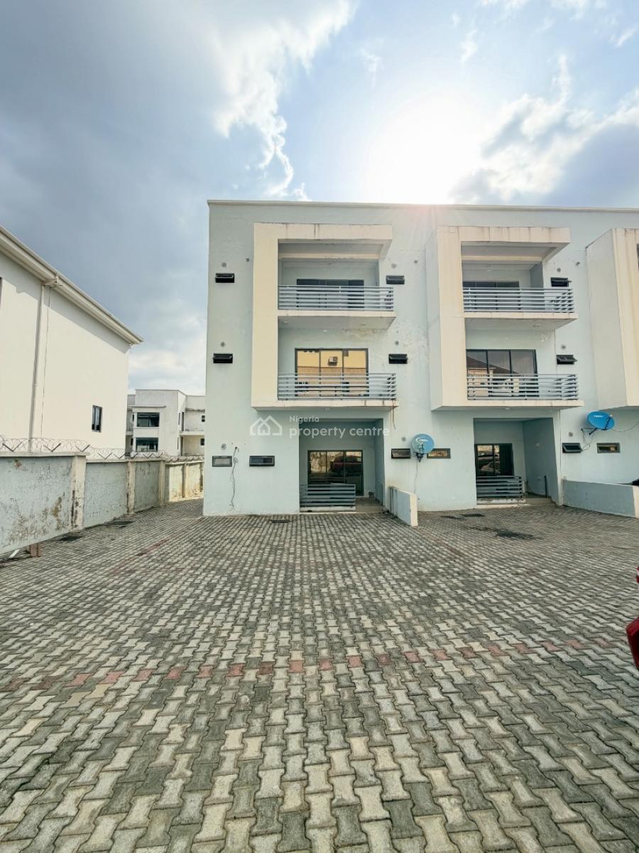 4 Bedroom Terrace Duplex, Guzape District, Abuja, Terraced Duplex for Rent