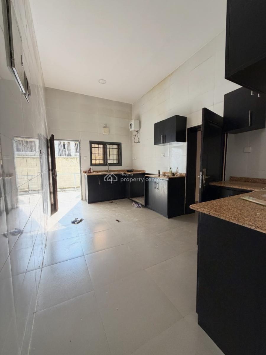 4 Bedroom Terrace Duplex, Guzape District, Abuja, Terraced Duplex for Rent