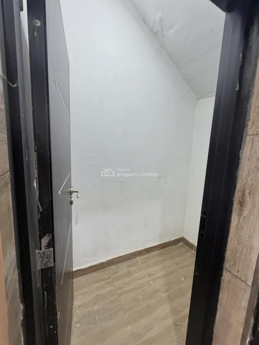 Newly Built 4 Bedrooms Terraced Duplex with a Bq, Guzape District, Abuja, Terraced Duplex for Rent