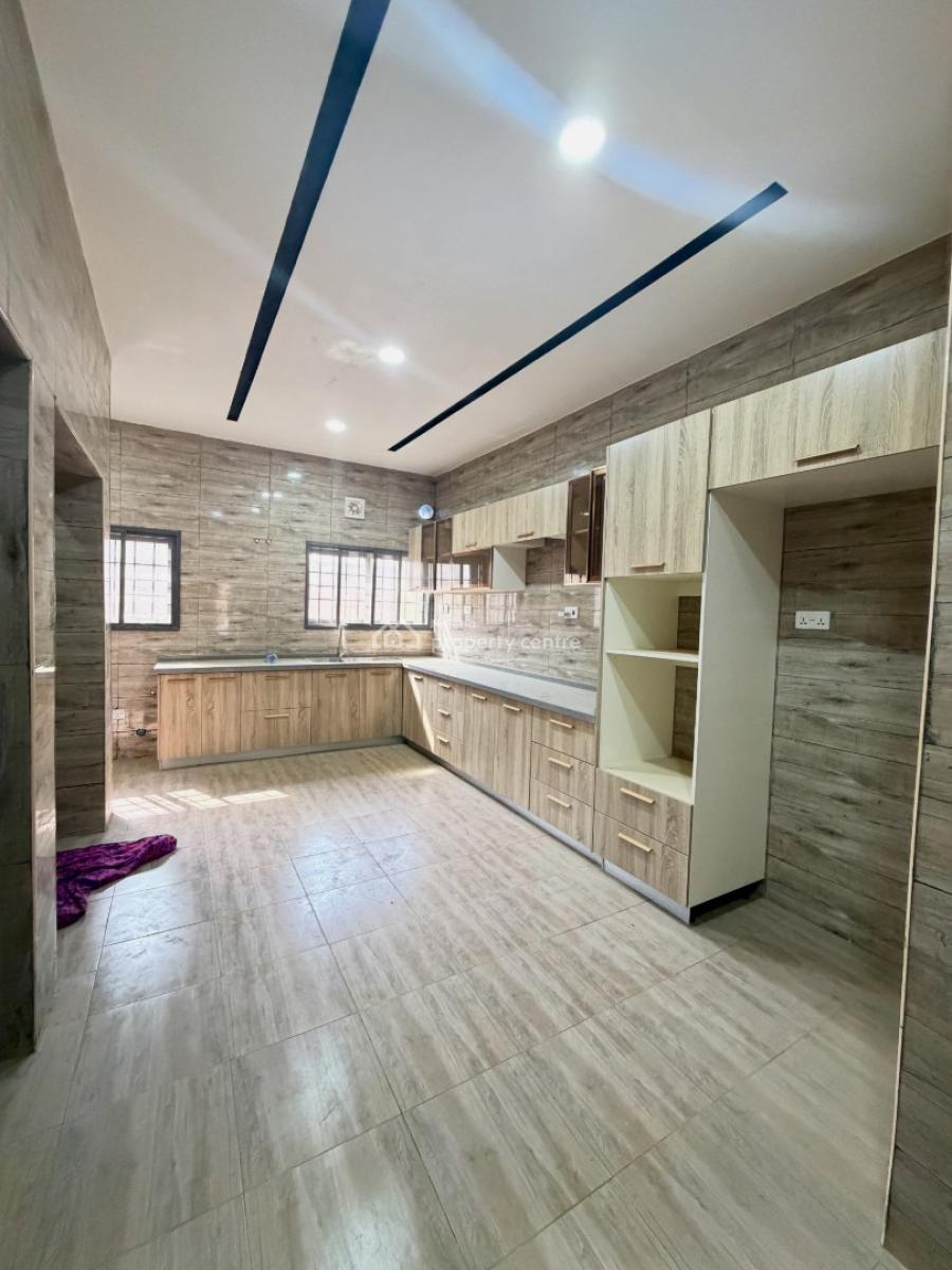 Newly Built 4 Bedrooms Terraced Duplex with a Bq, Guzape District, Abuja, Terraced Duplex for Rent