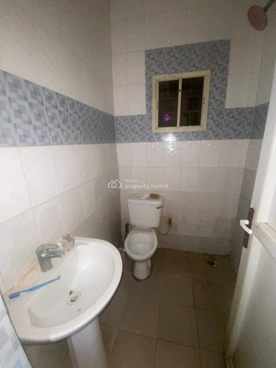 Luxury 3 Bedroom Flat, Gra Phase 1, Magodo, Lagos, Flat / Apartment for Rent