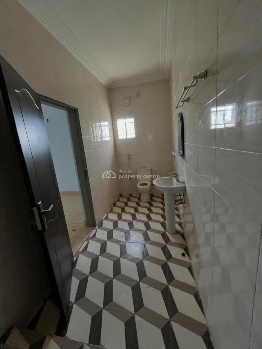 Luxurious 4 Bedroom Fully Detached Duplex in an Estate, Lugbe District, Abuja, Detached Duplex for Rent