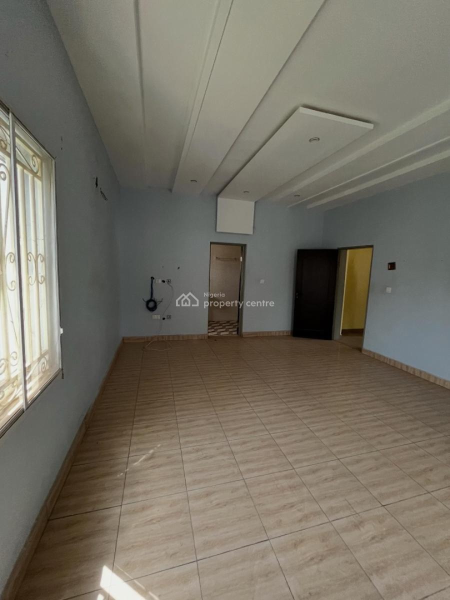 Luxurious 4 Bedroom Fully Detached Duplex in an Estate, Lugbe District, Abuja, Detached Duplex for Rent