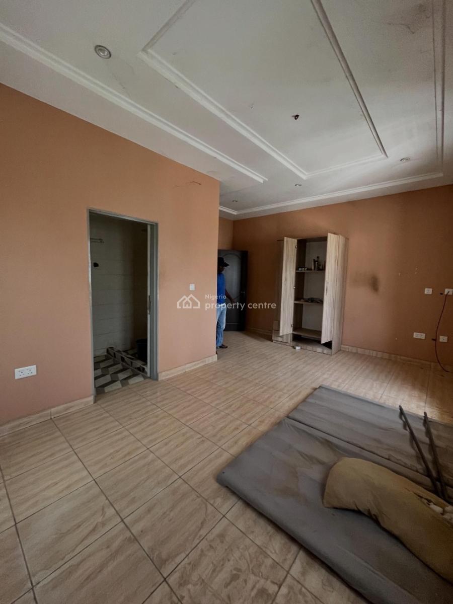 Luxurious 4 Bedroom Fully Detached Duplex in an Estate, Lugbe District, Abuja, Detached Duplex for Rent
