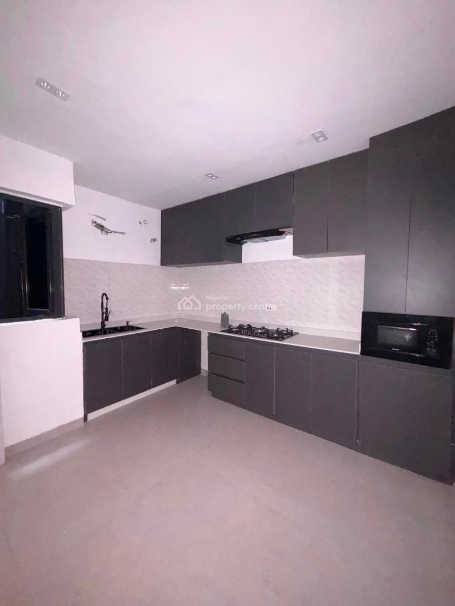 Very Spacious 3 Bedroom Apartment with Swimming Pool, Ikate, Lekki, Lagos, Flat / Apartment for Sale