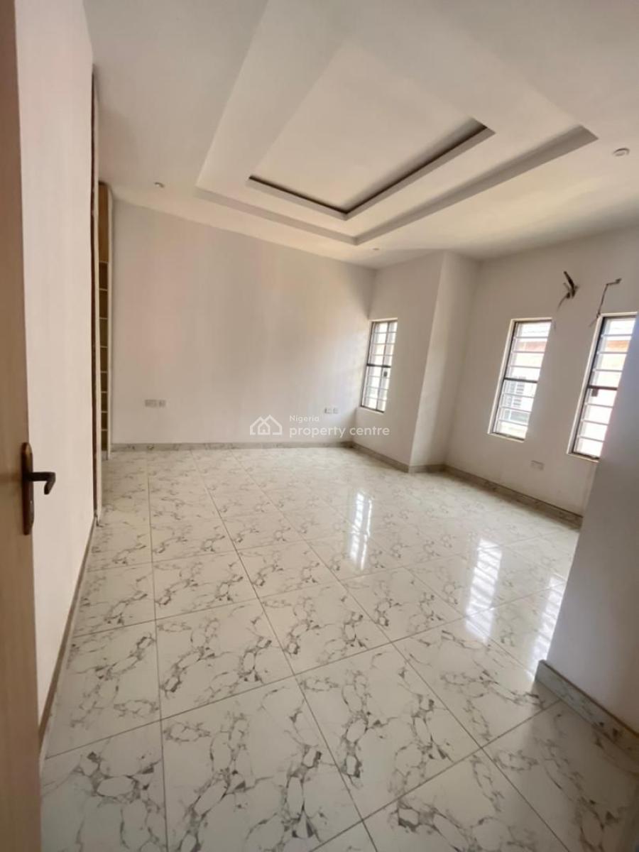 Serviced 4 Bedroom Duplex, Mini Court, Off Orchid Hotel Road, Lafiaji, Lekki, Lagos, Terraced Duplex for Rent