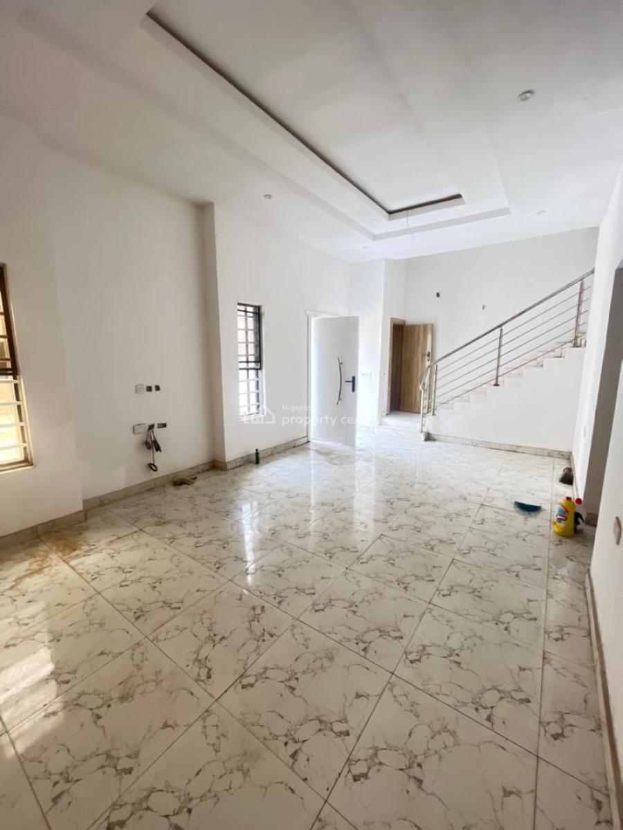 Serviced 4 Bedroom Duplex, Mini Court, Off Orchid Hotel Road, Lafiaji, Lekki, Lagos, Terraced Duplex for Rent