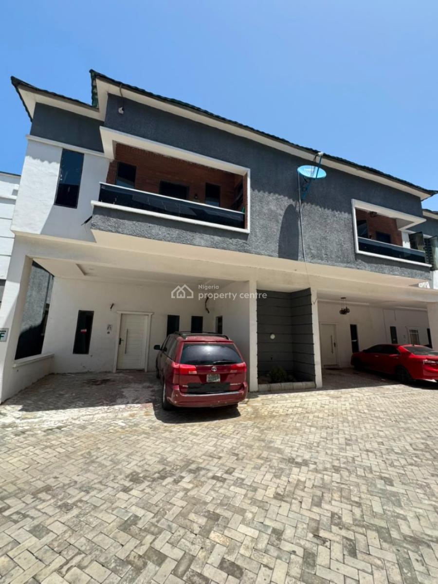 Serviced 4 Bedroom Duplex, Mini Court, Off Orchid Hotel Road, Lafiaji, Lekki, Lagos, Terraced Duplex for Rent