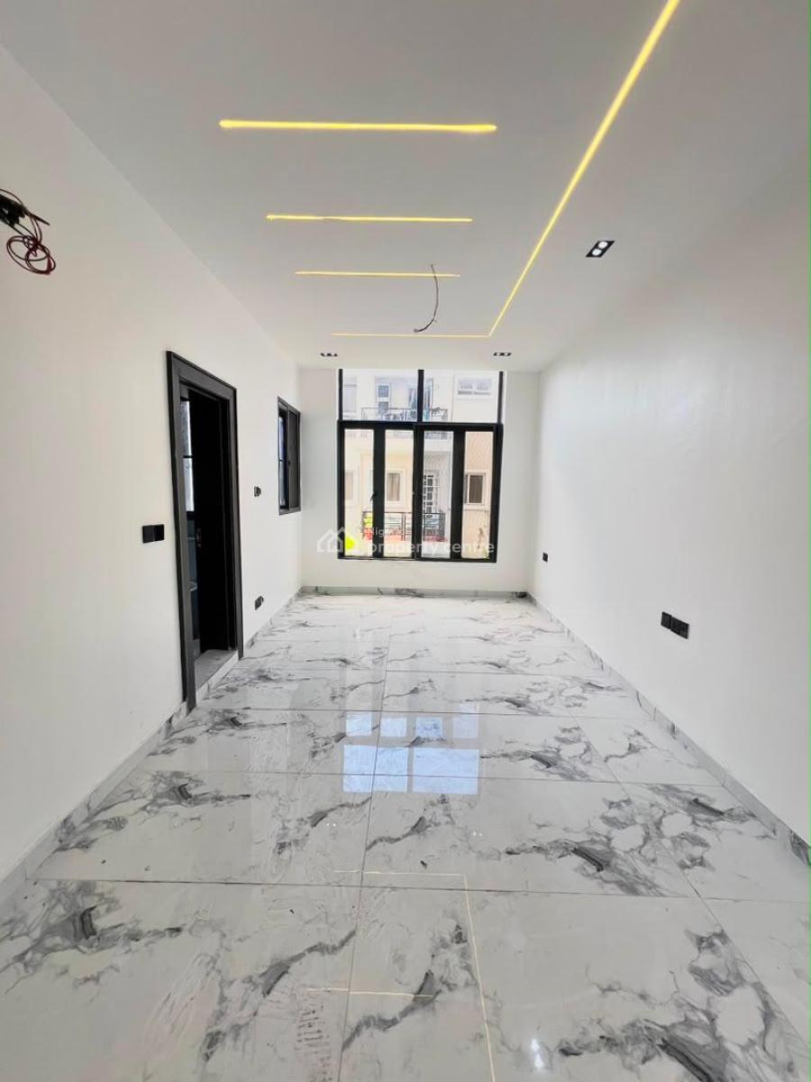 Elegant 2 Bedroom Apartment with Gym & Swimming Pool, 5 Minutes Drive to Ikoyi Club, Ikoyi, Lagos, Flat / Apartment for Sale