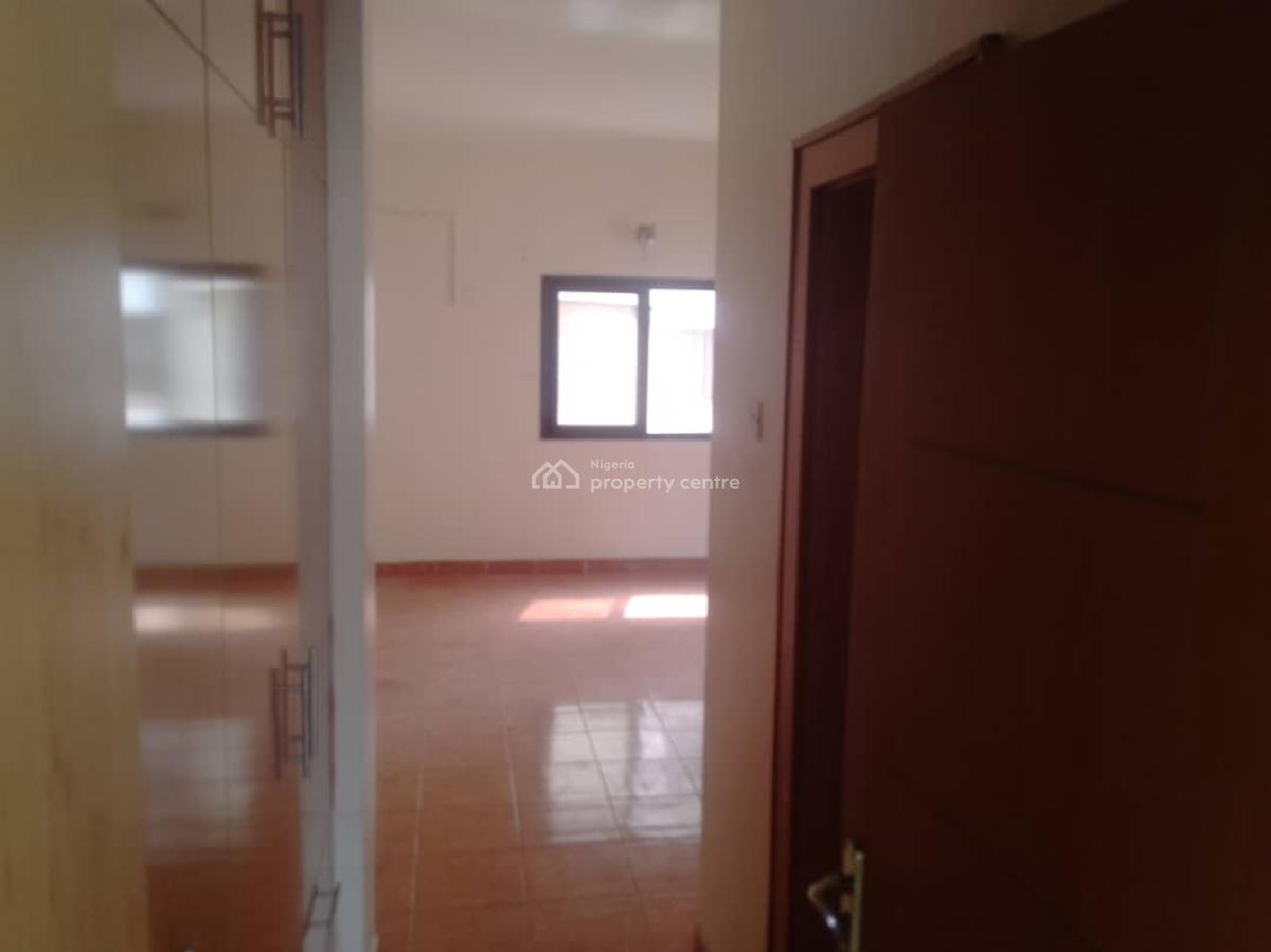 Sharp Spacious  Fairly Used Detached Duplex, Maitama District, Abuja, Detached Duplex for Sale
