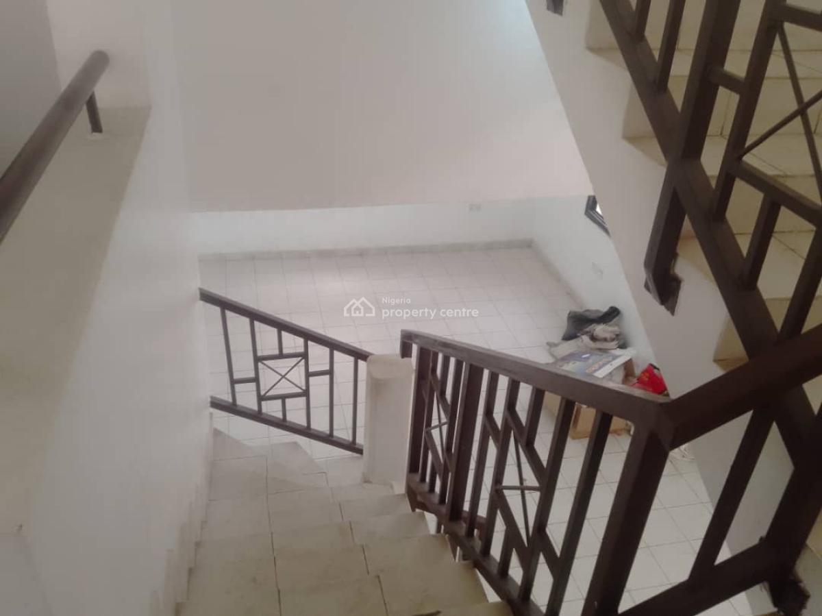 Sharp Spacious  Fairly Used Detached Duplex, Maitama District, Abuja, Detached Duplex for Sale