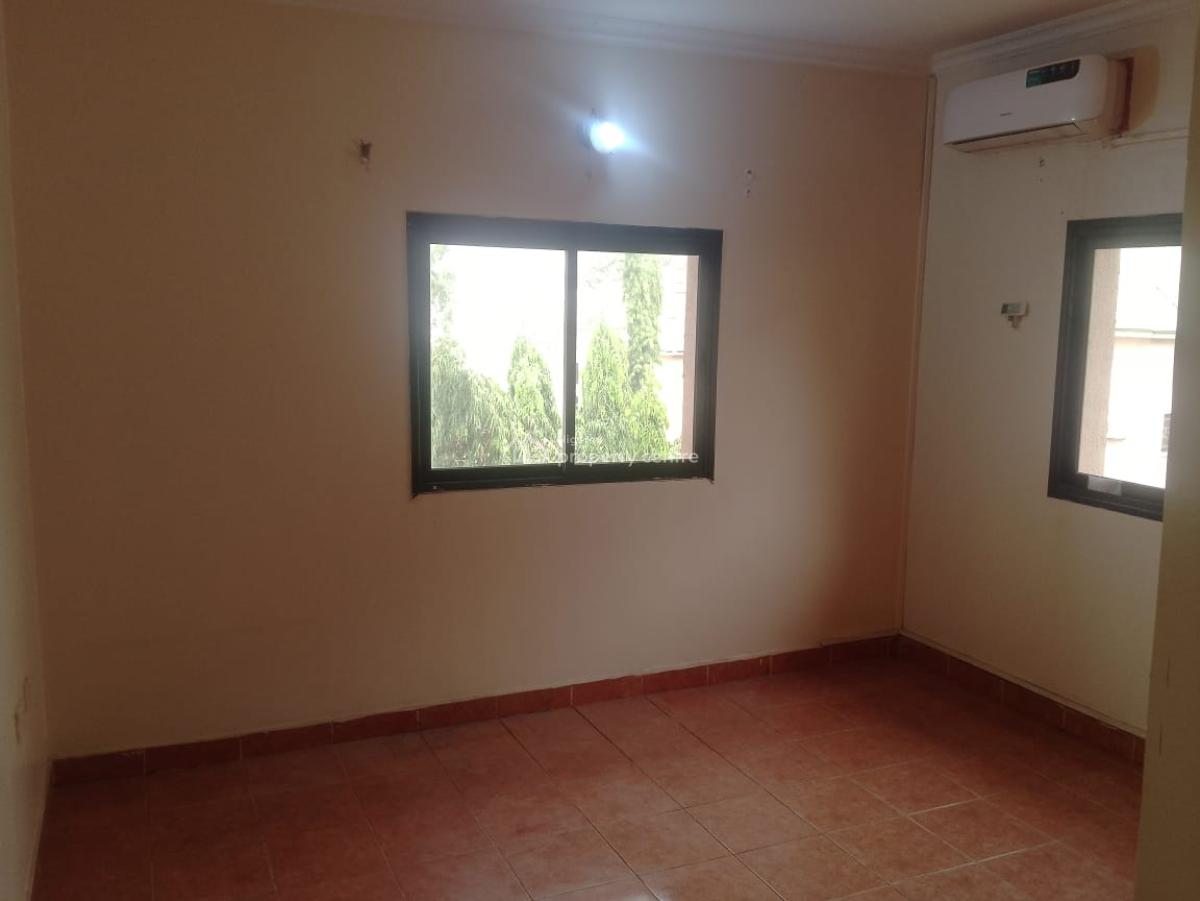 Sharp Spacious  Fairly Used Detached Duplex, Maitama District, Abuja, Detached Duplex for Sale