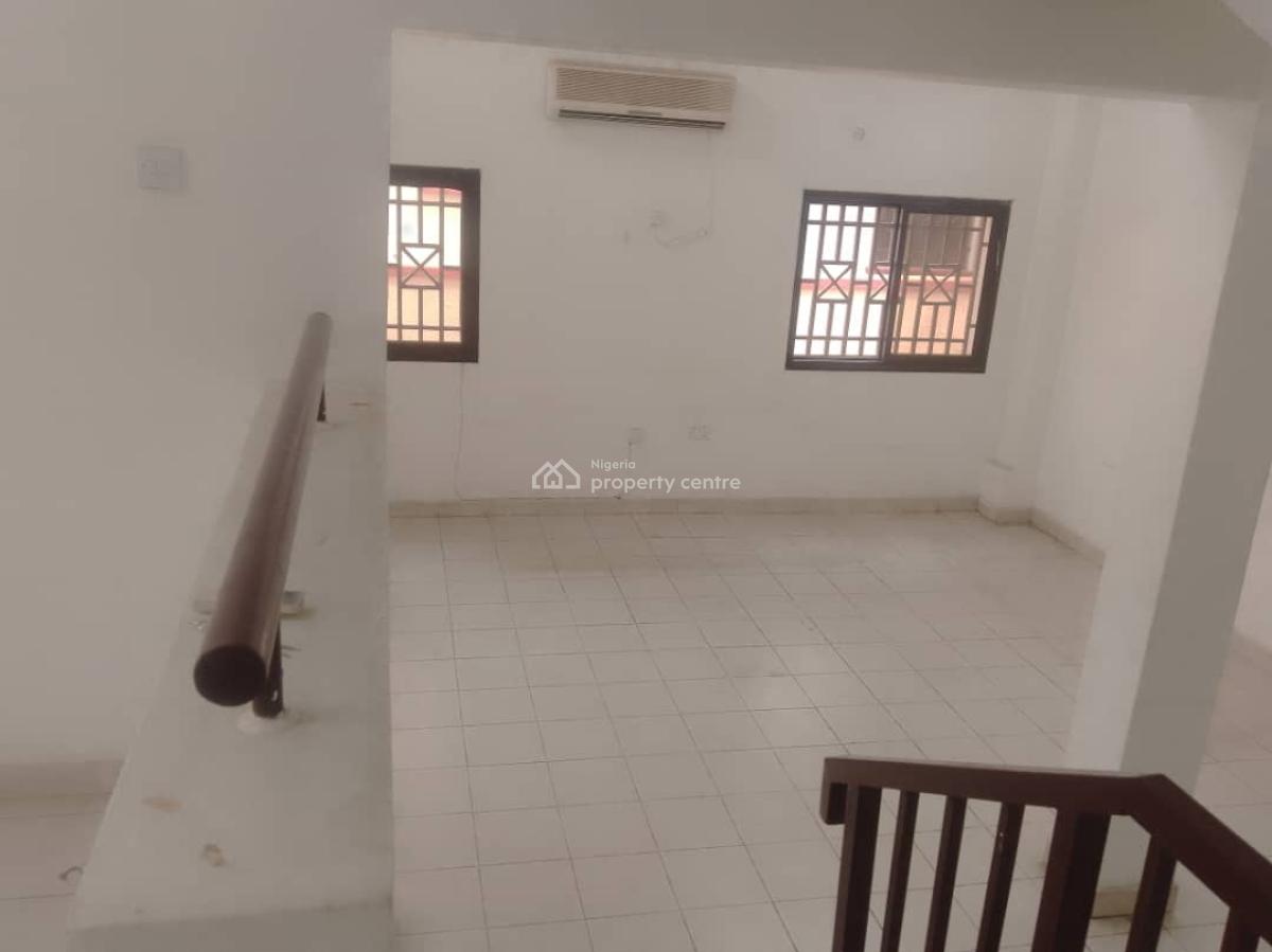 Sharp Spacious  Fairly Used Detached Duplex, Maitama District, Abuja, Detached Duplex for Sale