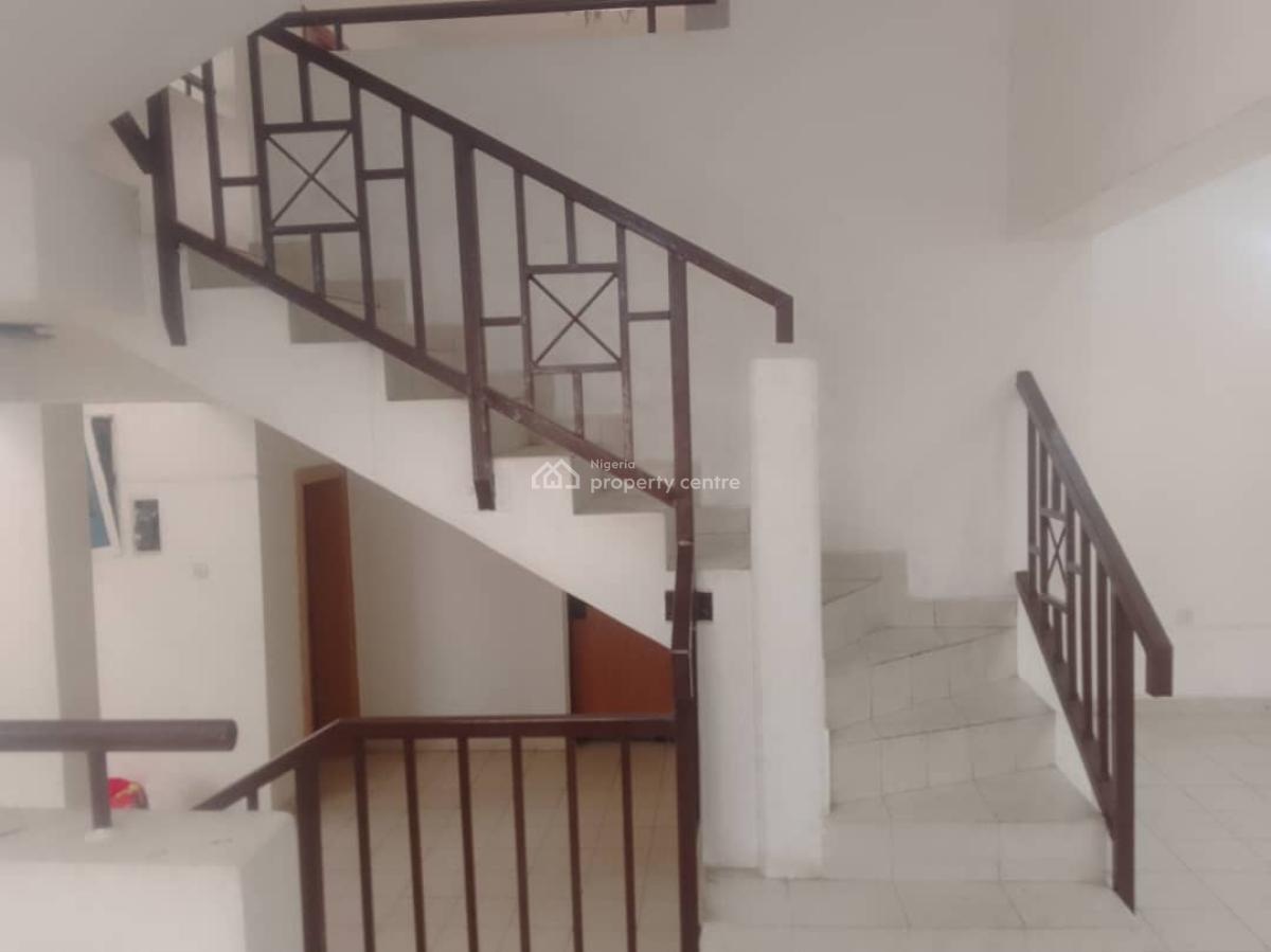 Sharp Spacious  Fairly Used Detached Duplex, Maitama District, Abuja, Detached Duplex for Sale
