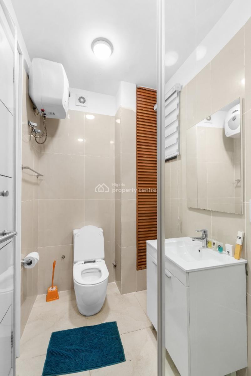 Serviced 3bedroom with Pool & Gyn, Sinari Adaranijo, Victoria Island (vi), Lagos, Flat / Apartment Short Let