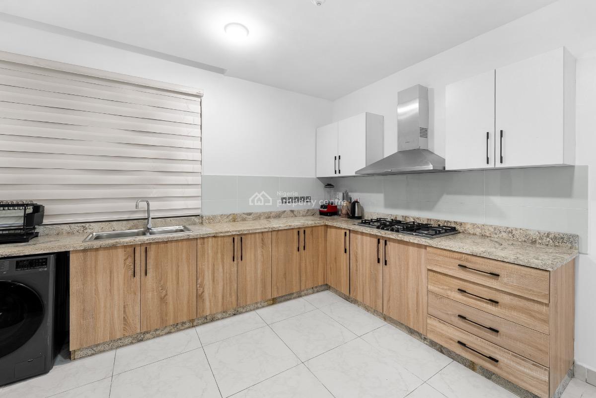 Serviced 3bedroom with Pool & Gyn, Sinari Adaranijo, Victoria Island (vi), Lagos, Flat / Apartment Short Let