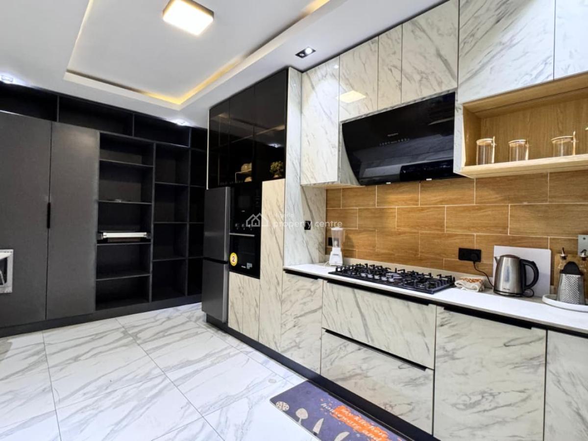 Brand New Premium 2-bedroom Apartment with Snooker, Gym & Pool, Lekki Phase 1, Lekki, Lagos, Flat / Apartment Short Let
