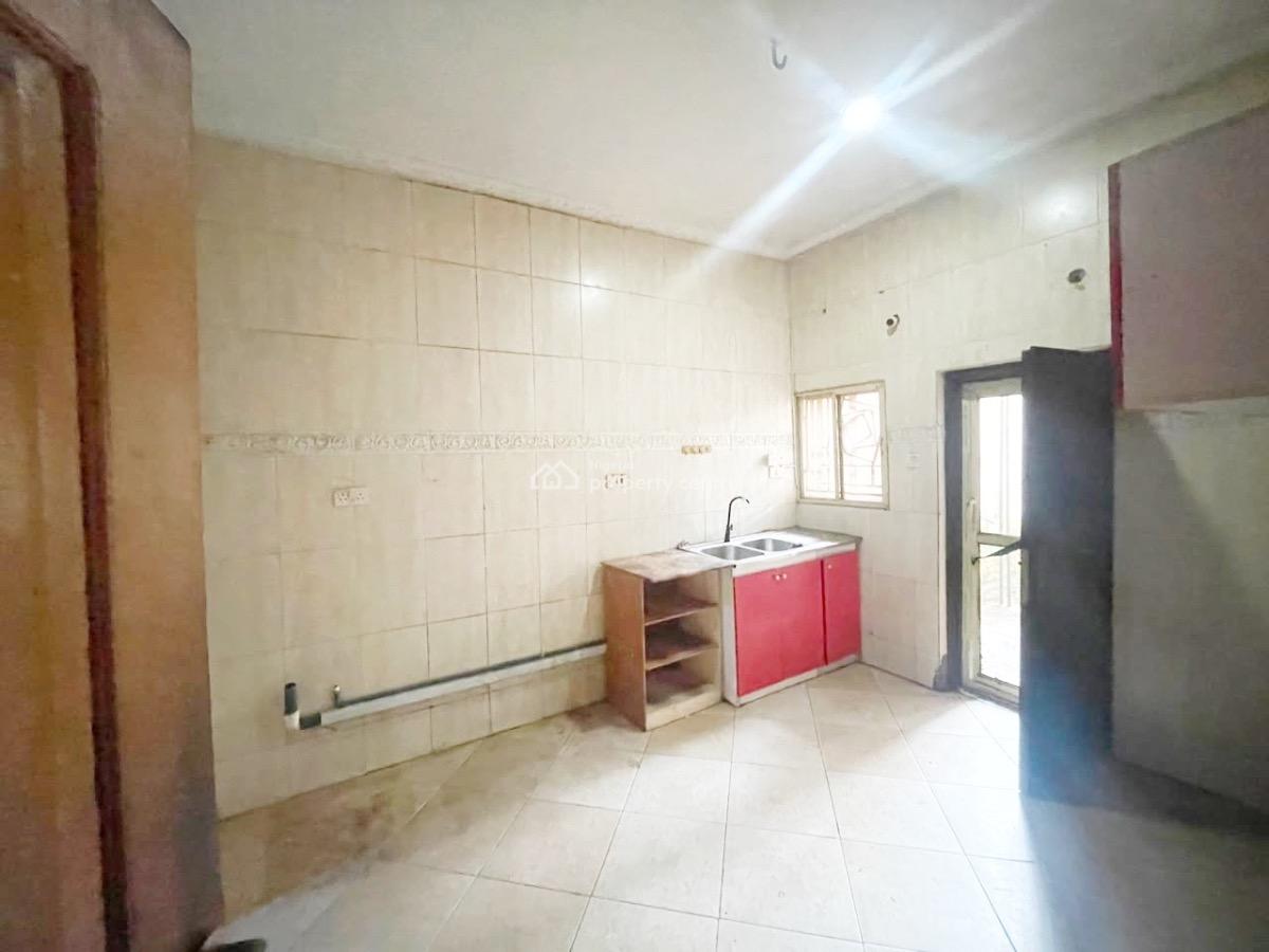 Luxury 5 Bedroom Semi Detached Duplex with Bq, Gra Phase 2, Magodo, Lagos, Detached Duplex for Rent