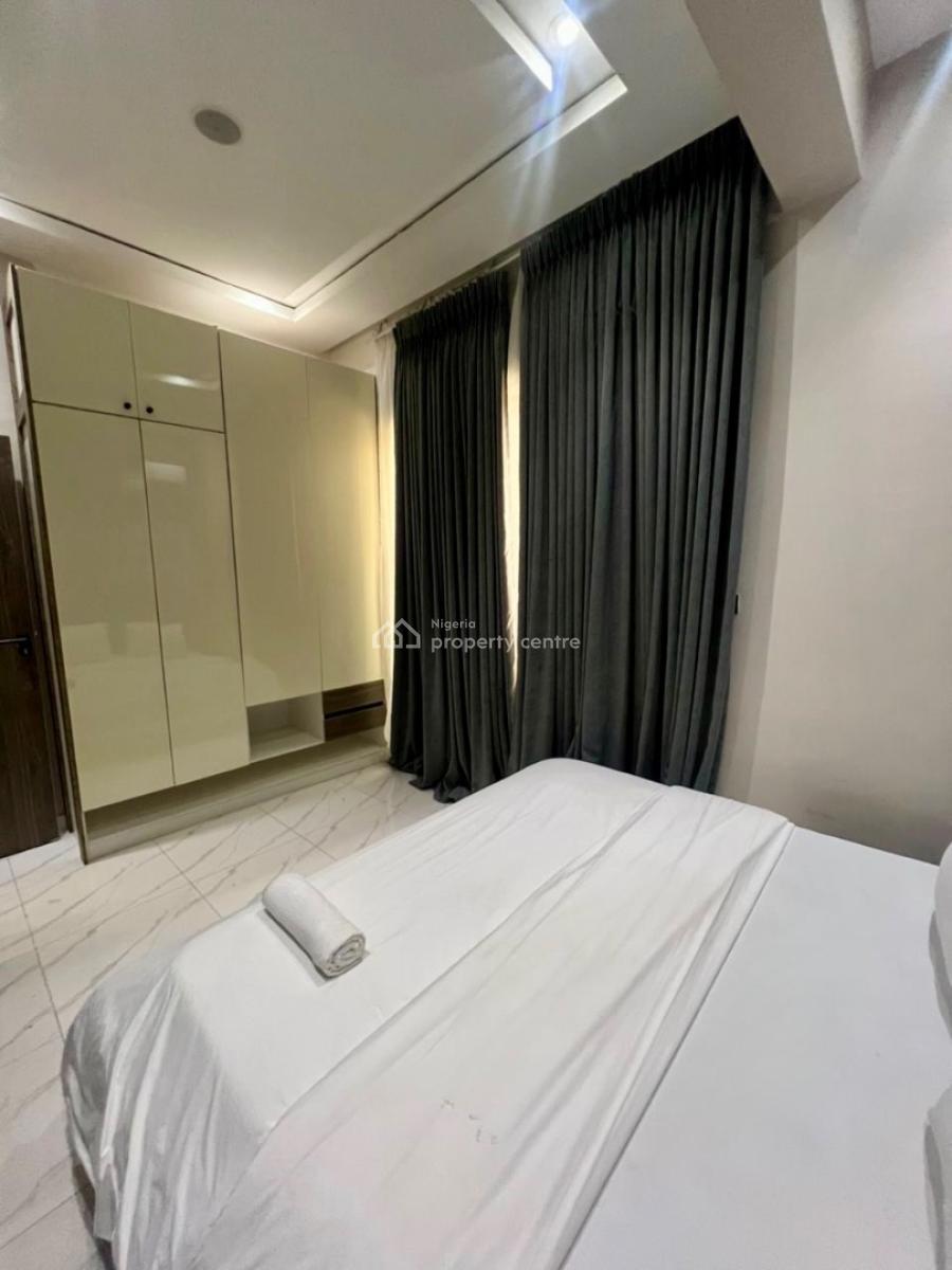 Luxury Furnished 2-bedroom Apartment with Pool & Gym, Lekki Phase 1, Lekki, Lagos, Flat / Apartment for Rent