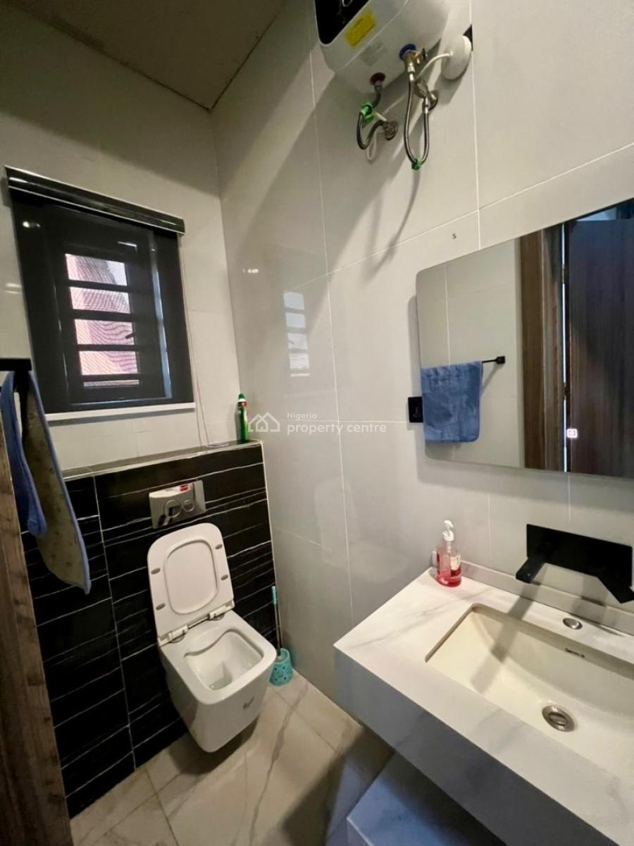 Luxury Furnished 2-bedroom Apartment with Pool & Gym, Lekki Phase 1, Lekki, Lagos, Flat / Apartment for Rent