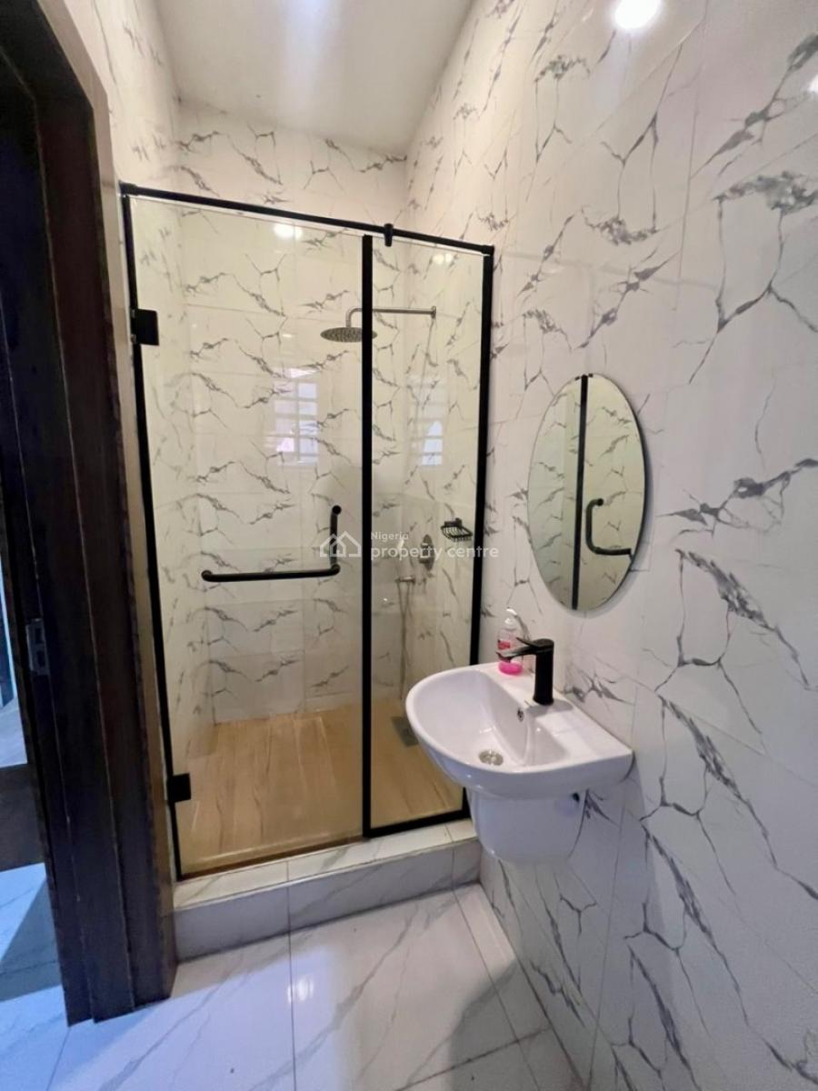 Luxury Furnished 2-bedroom Apartment with Pool & Gym, Lekki Phase 1, Lekki, Lagos, Flat / Apartment for Rent