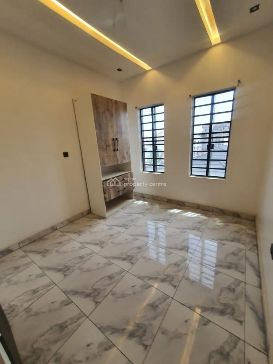 Beautiful 2 Bedroom Upstairs Apartment with 24/7 Power Supply, Ikate, Lekki, Lagos, Flat / Apartment for Rent