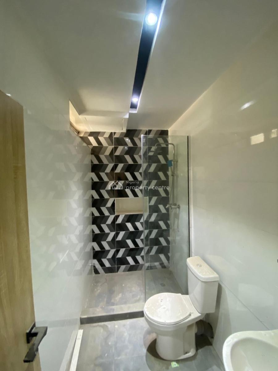 Standard 4 Bedroom Terrace in Guzape, Guzape District, Abuja, House for Sale