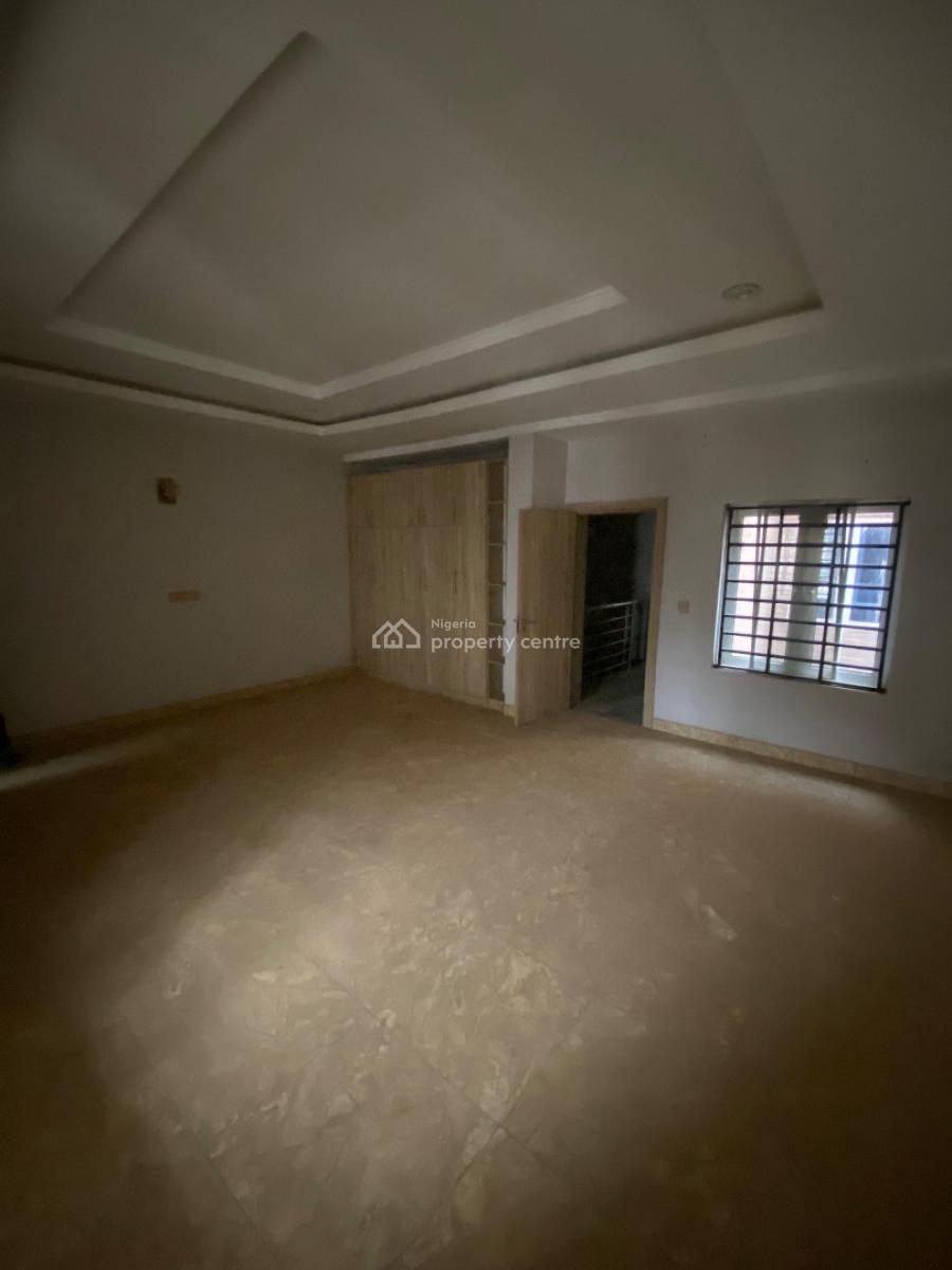 Standard 4 Bedroom Terrace in Guzape, Guzape District, Abuja, House for Sale