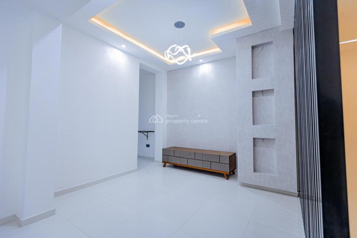 Fully Serviced 4 Bedroom Maisonette with Bq at Ikoyi, 5 Minutes Drive to Ikoyi Club, Ikoyi, Lagos, Flat / Apartment for Sale