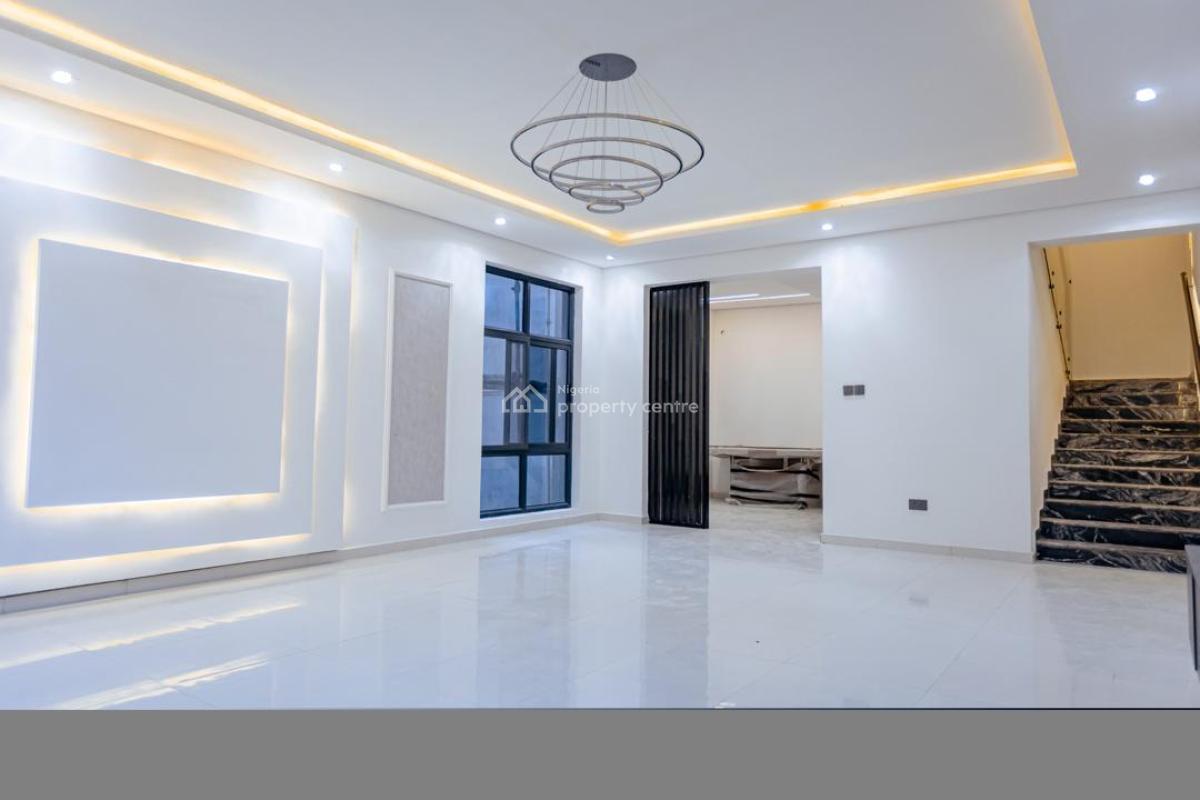 Fully Serviced 4 Bedroom Maisonette with Bq at Ikoyi, 5 Minutes Drive to Ikoyi Club, Ikoyi, Lagos, Flat / Apartment for Sale
