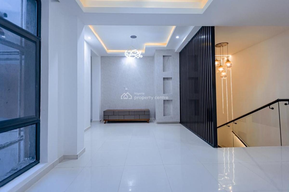 Fully Serviced 4 Bedroom Maisonette with Bq at Ikoyi, 5 Minutes Drive to Ikoyi Club, Ikoyi, Lagos, Flat / Apartment for Sale