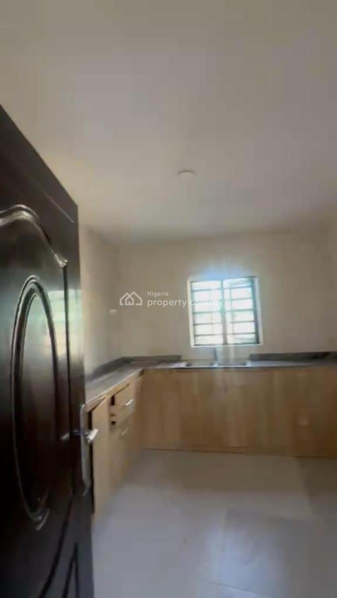 Lovely 3 Bedroom Flat, Jimoh Agunbiade Street, Ijesha, Surulere, Lagos, Flat / Apartment for Rent