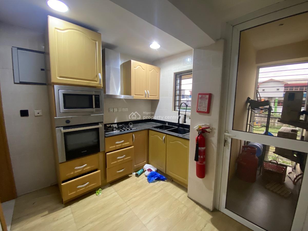 a Luxury 2 Bedroom with Swimming Pool and Gym, Lekki Phase 1, Lekki, Lagos, Flat / Apartment for Rent