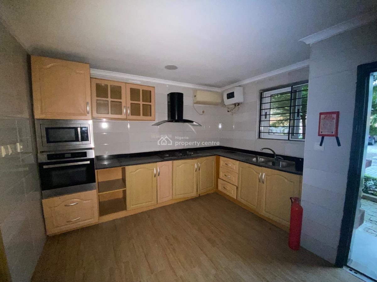 a Spacious Mini Flat with Swimming Pool and Gym, Lekki Phase 1, Lekki, Lagos, Mini Flat (room and Parlour) for Rent