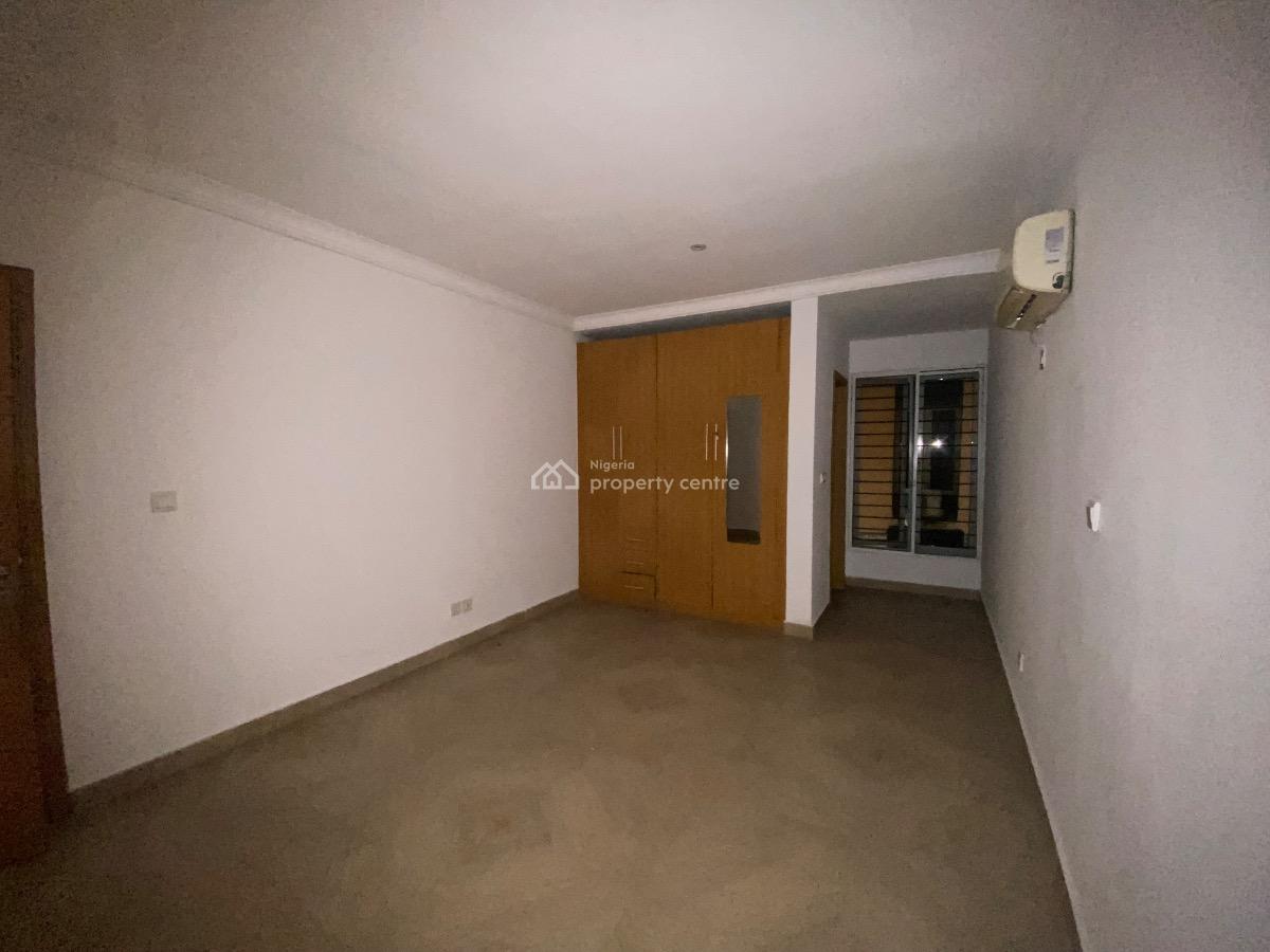 a Spacious Mini Flat with Swimming Pool and Gym, Lekki Phase 1, Lekki, Lagos, Mini Flat (room and Parlour) for Rent