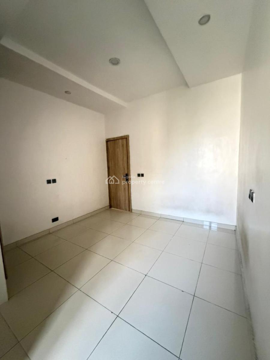 Massive Master Shared Apartment Available, Ikota Villa Estate, Ikota, Lekki, Lagos, Self Contain (single Rooms) for Rent