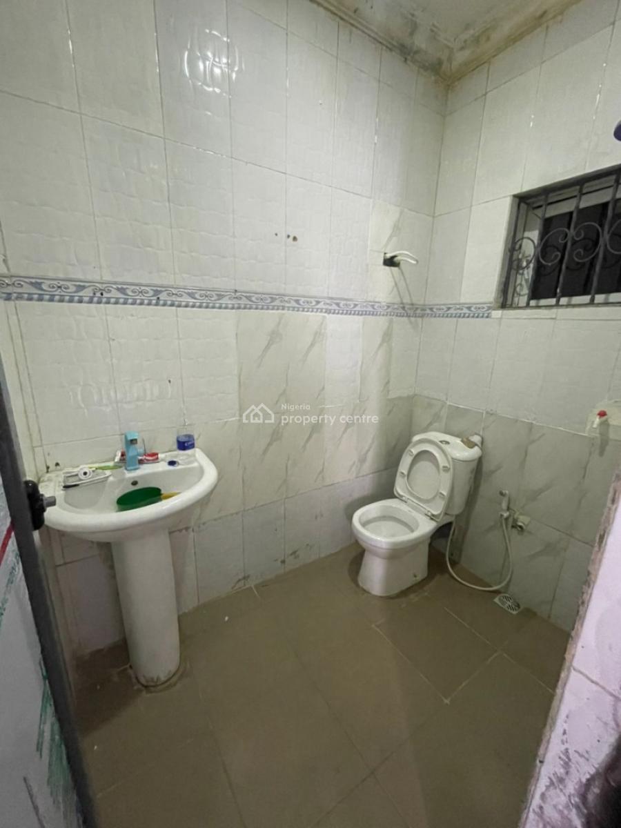 Fully Furnished Rooms in a 3 Bedroom Shared Apartment, Pero, Ogombo, Ajah, Lagos, Self Contain (single Rooms) for Rent
