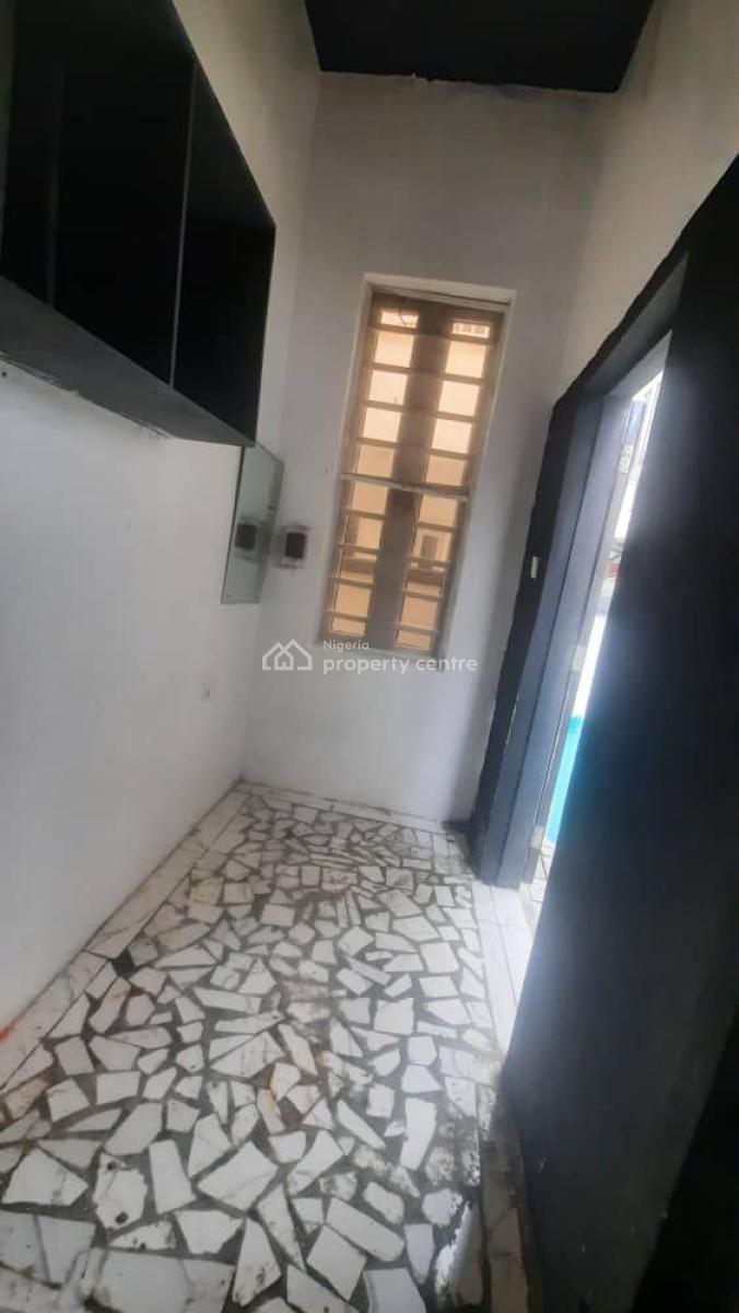 Bq Available Shared Kitchen, Orchid Road, Lekki, Lagos, Self Contain (single Rooms) for Rent