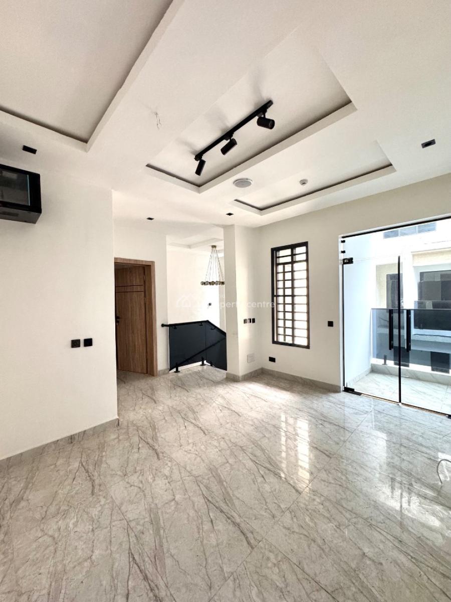 𝐁𝐑𝐀𝐍𝐃 𝐍𝐄𝐖 4 𝐁𝐄𝐃𝐑𝐎𝐎𝐌 𝐓𝐄𝐑𝐑𝐀𝐂𝐄 𝐃𝐔𝐏𝐋𝐄𝐗, Lekki Phase 1, Lekki, Lagos, Terraced Duplex for Rent