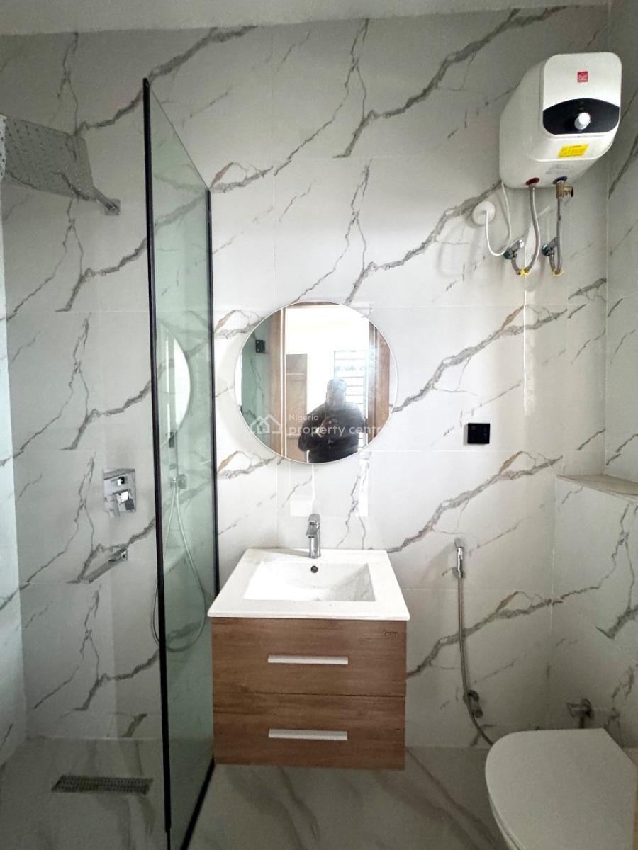𝐁𝐑𝐀𝐍𝐃 𝐍𝐄𝐖 4 𝐁𝐄𝐃𝐑𝐎𝐎𝐌 𝐓𝐄𝐑𝐑𝐀𝐂𝐄 𝐃𝐔𝐏𝐋𝐄𝐗, Lekki Phase 1, Lekki, Lagos, Terraced Duplex for Rent