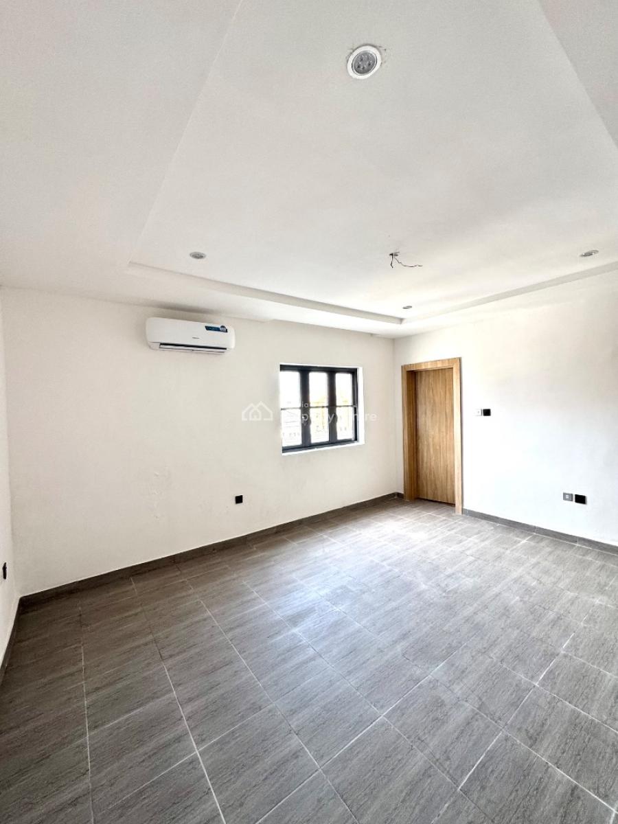𝐁𝐑𝐀𝐍𝐃 𝐍𝐄𝐖 4 𝐁𝐄𝐃𝐑𝐎𝐎𝐌 𝐓𝐄𝐑𝐑𝐀𝐂𝐄 𝐃𝐔𝐏𝐋𝐄𝐗, Lekki Phase 1, Lekki, Lagos, Terraced Duplex for Rent