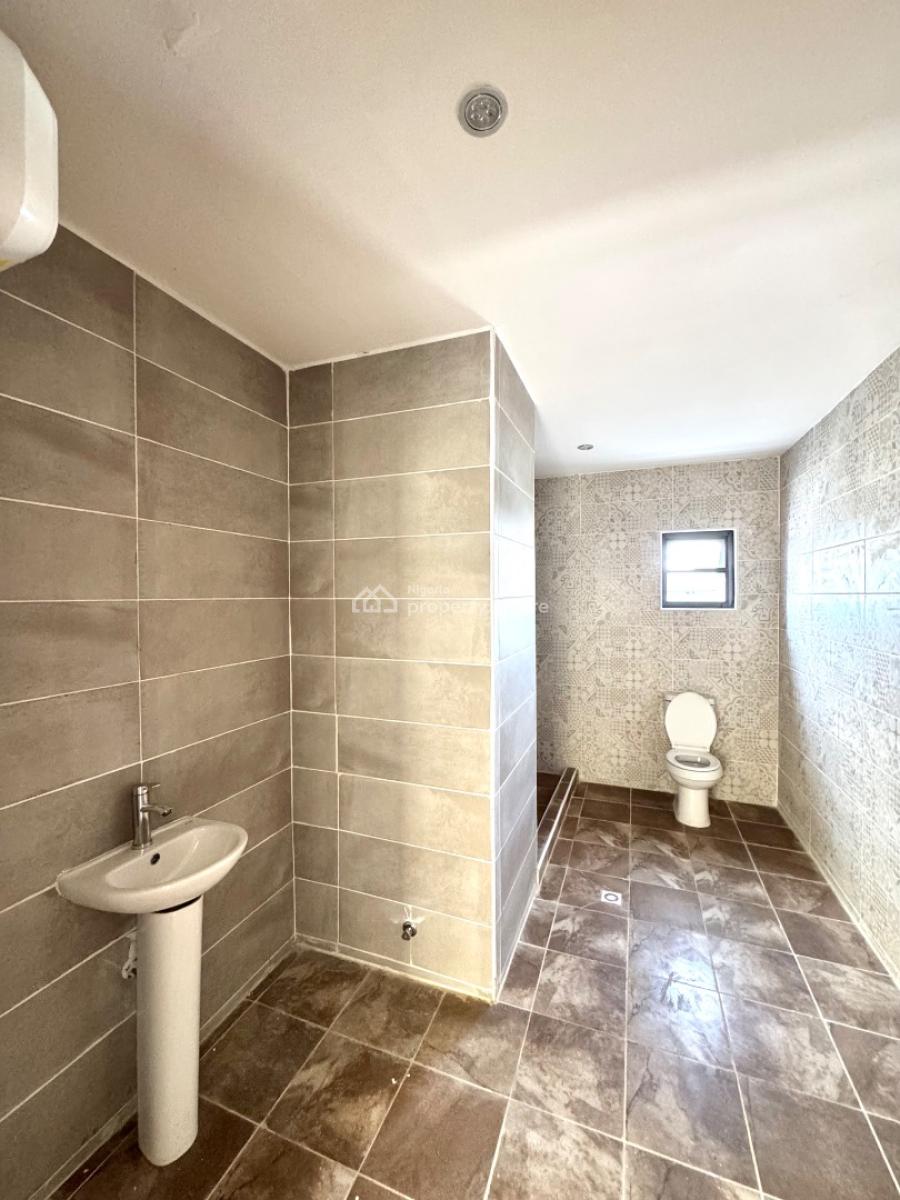 𝐁𝐑𝐀𝐍𝐃 𝐍𝐄𝐖 4 𝐁𝐄𝐃𝐑𝐎𝐎𝐌 𝐓𝐄𝐑𝐑𝐀𝐂𝐄 𝐃𝐔𝐏𝐋𝐄𝐗, Lekki Phase 1, Lekki, Lagos, Terraced Duplex for Rent