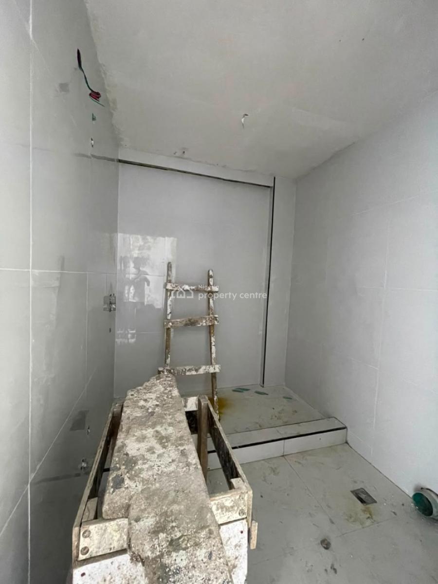 Finely Finished 1 Bedroom Apartment Middle Unit with Elevator, 2nd Tollgate, Lekki, Lagos, Flat / Apartment for Sale